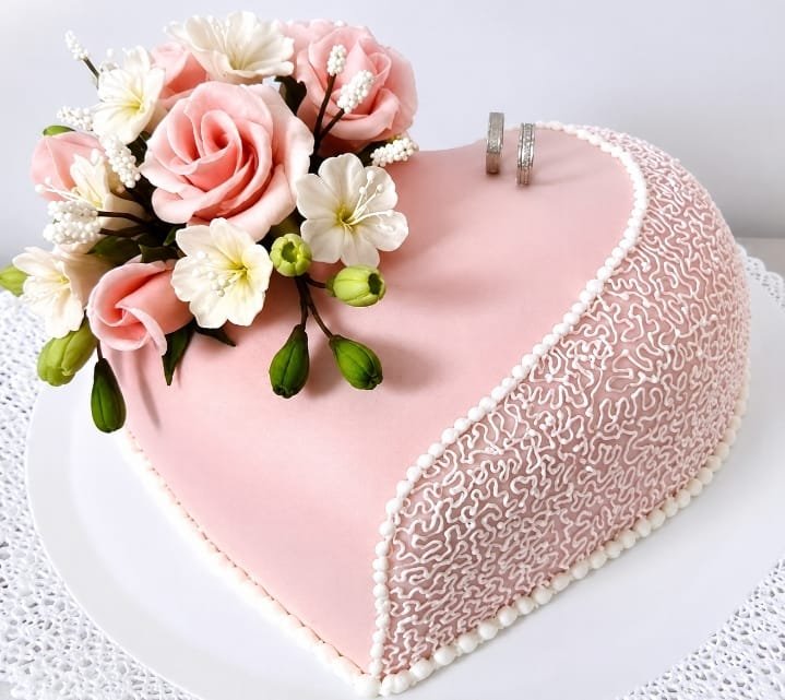 Blush Rose Heart Cake