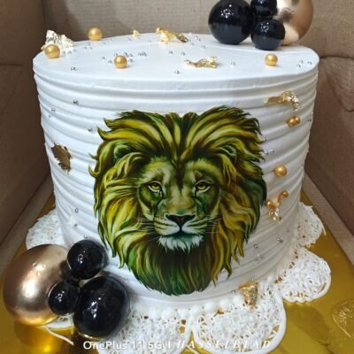 Majestic Lion Theme Cake-1 Pound