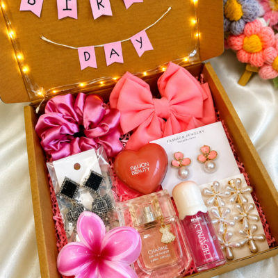 Pink Birthday Gift Hamper – Beauty, Jewellery & Perfume Set | Feeling Celebration