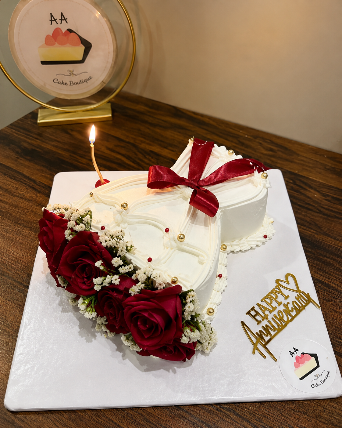 Elegant Red Rose Bouquet Anniversary Cake