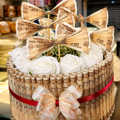 Money Bouquet Cake – ₹10 Note Rose Bouquet