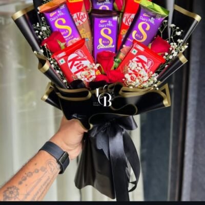 Premium Dairy Milk & KitKat Chocolate Bouquet with Red Roses | Feeling Celebration